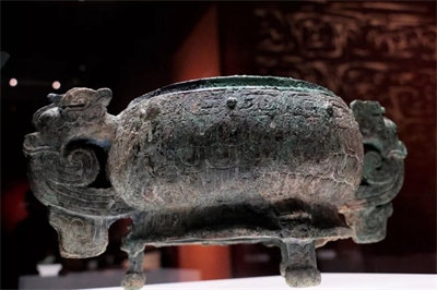 中国古代的青铜器及编钟是怎样制作的